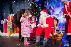 2025-12-07_Usmiechowe-Miasteczko-Mikolaja_Usmiechowy-upominek_012