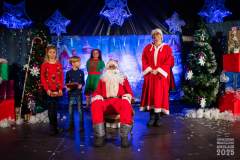 2025-12-07_Usmiechowe-Miasteczko-Mikolaja_Usmiechowy-upominek_119