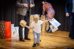 2_2025-12-14_Wernisaz-konkurs-Ozarowska-Kartka-Swiateczna-2025_063