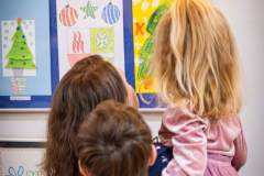 3_2025-12-14_Wernisaz-konkurs-Ozarowska-Kartka-Swiateczna-2025_008