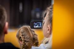 3_2025-12-14_Wernisaz-konkurs-Ozarowska-Kartka-Swiateczna-2025_073