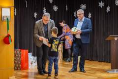 3_2025-12-14_Wernisaz-konkurs-Ozarowska-Kartka-Swiateczna-2025_107
