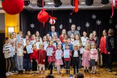 3_2025-12-14_Wernisaz-konkurs-Ozarowska-Kartka-Swiateczna-2025_126